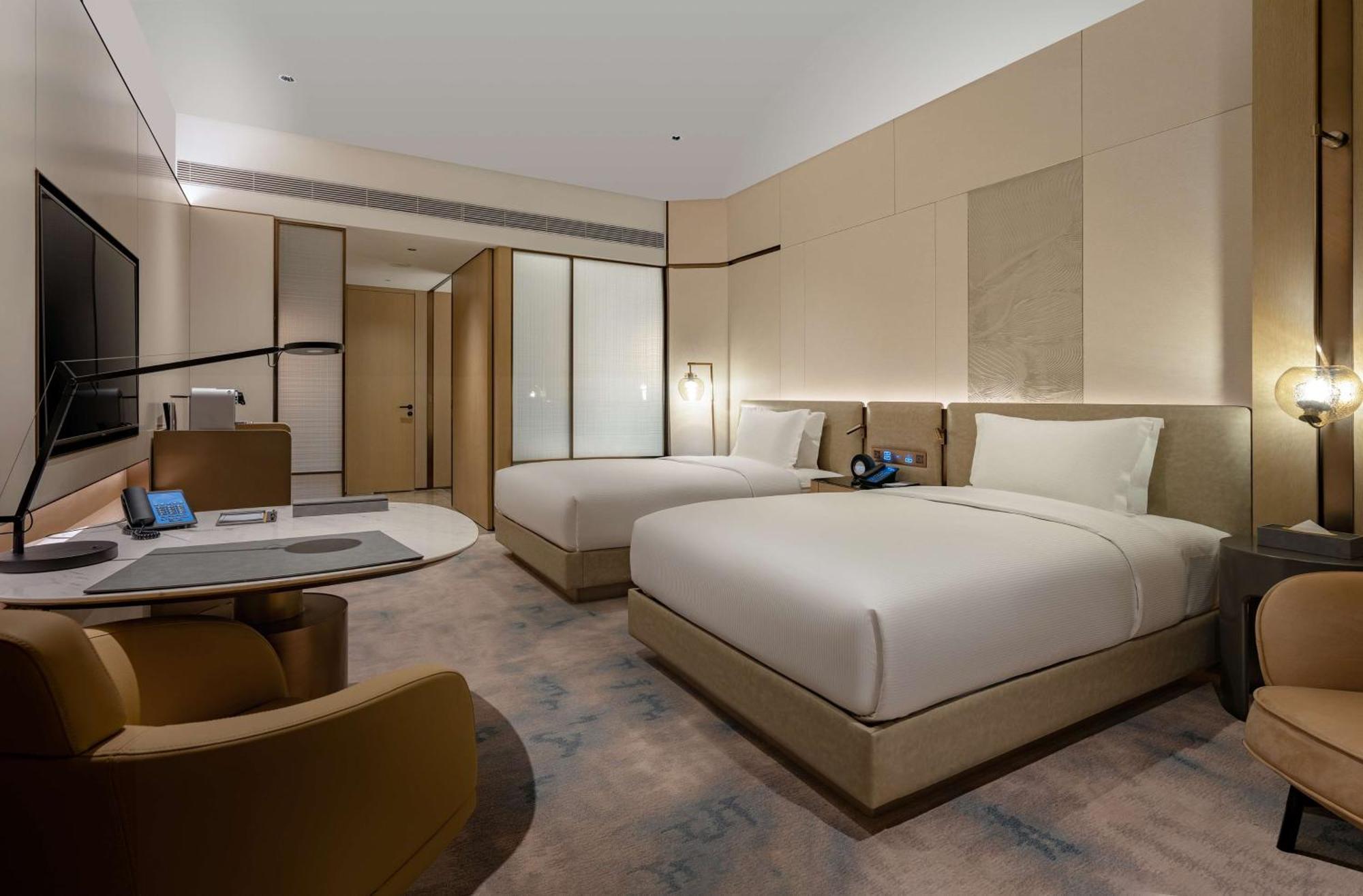 Hilton Shenzhen World Exhibition & Convention Center - Only 5 Minutes' Walk To Wecc Ξενοδοχείο Εξωτερικό φωτογραφία