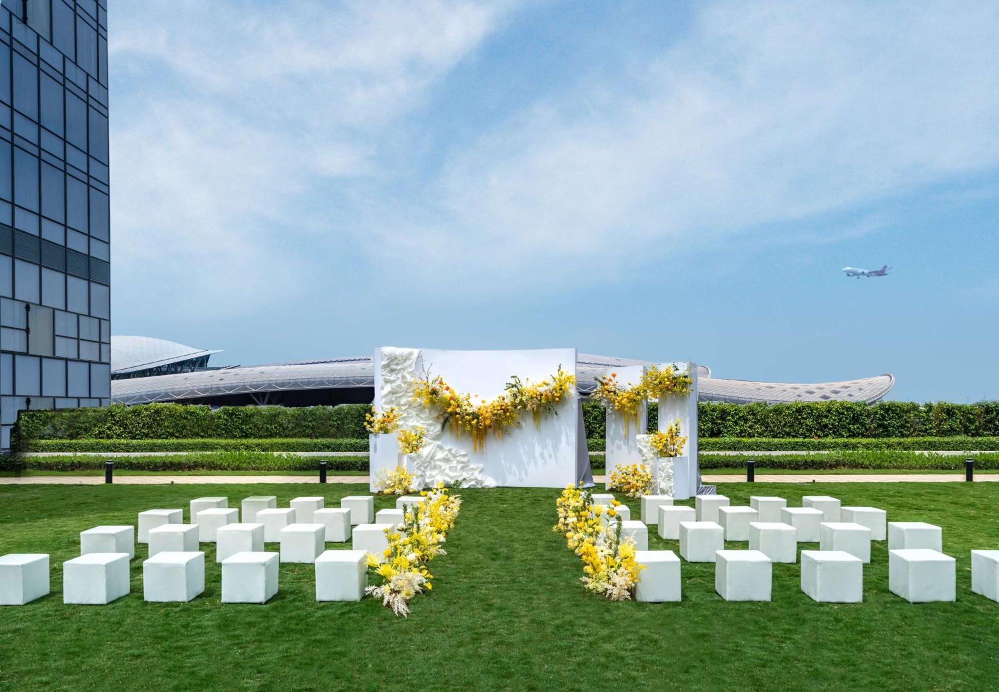 Hilton Shenzhen World Exhibition & Convention Center - Only 5 Minutes' Walk To Wecc Ξενοδοχείο Εξωτερικό φωτογραφία